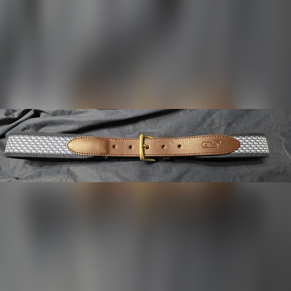 Vineyard Vines Other - NEVER BEEN WORN.  Size 34 Vineyard Vines Brown & Gray Men's Belt w/ Gold Buckle